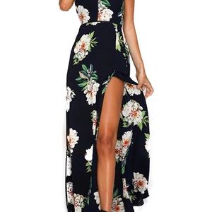 Maxi floral dress never worn!